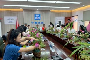 胡明轩：坚持比赛想帮助球队 赛程节奏快希望大家能休息好